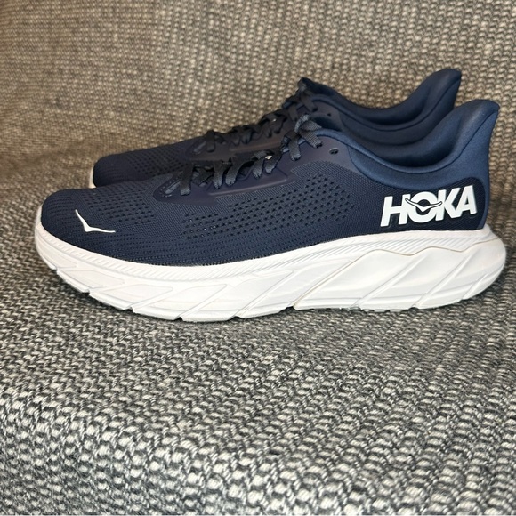 Hoka Other - Hoka Arahi 7 Navy Blue and White Lightweight Running Shoes